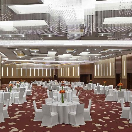 Millennium Hail Hotel Екстериор снимка The Grand Ballroom