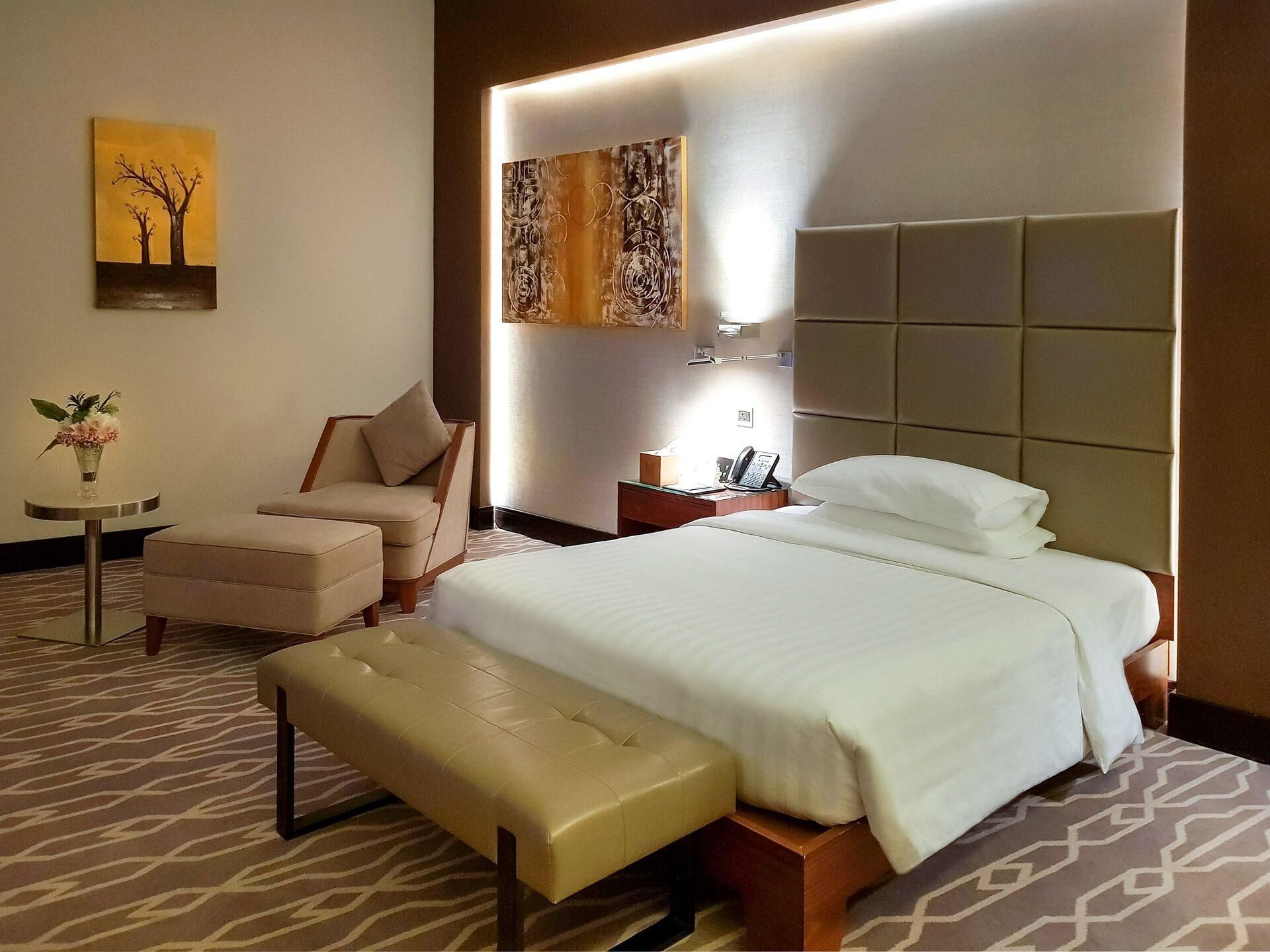 Millennium Hail Hotel Екстериор снимка