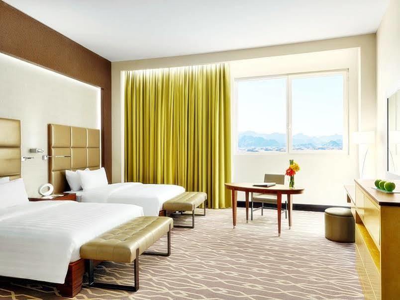 Millennium Hail Hotel Екстериор снимка A guest room at the MGM Grand