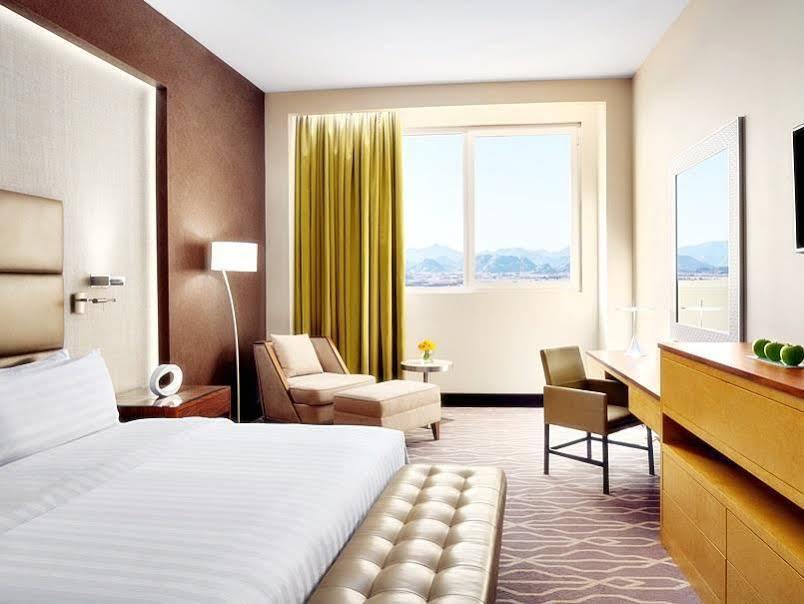 Millennium Hail Hotel Екстериор снимка A guest room at the Conrad Punta del Este